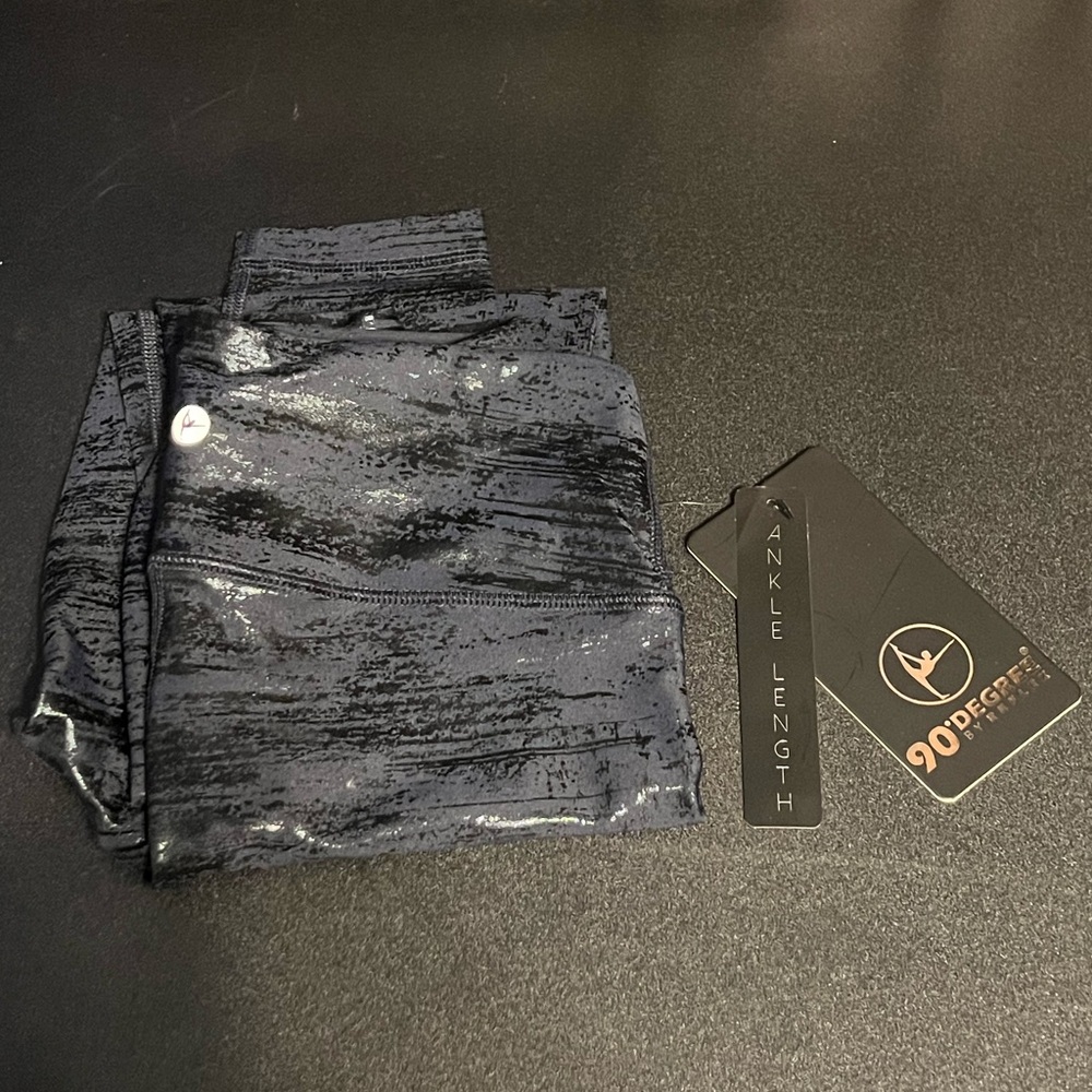 NWT 90 Degree By Reflex Stormy Night Blue Black Ankle Length Leggings